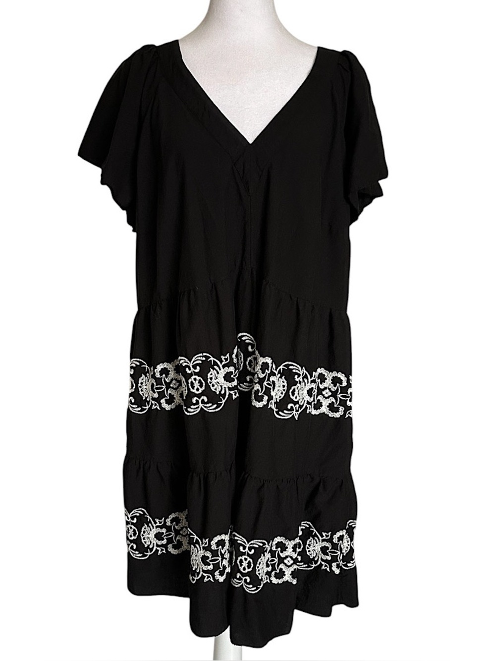 Old Navy Matching Mini Swing Dress Embroidered Flutter-Sleeve Black White Sz XL